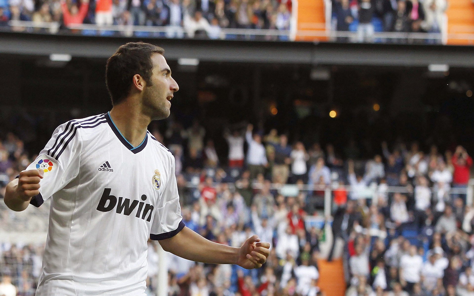 PSG锋线效率不足致命失误频发